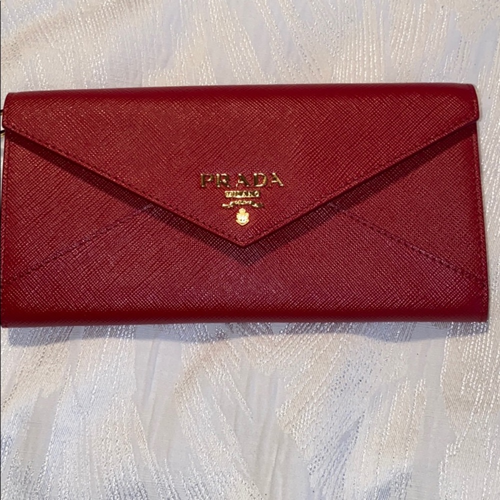 New sold-out! Prada wallet on a chain 3 way